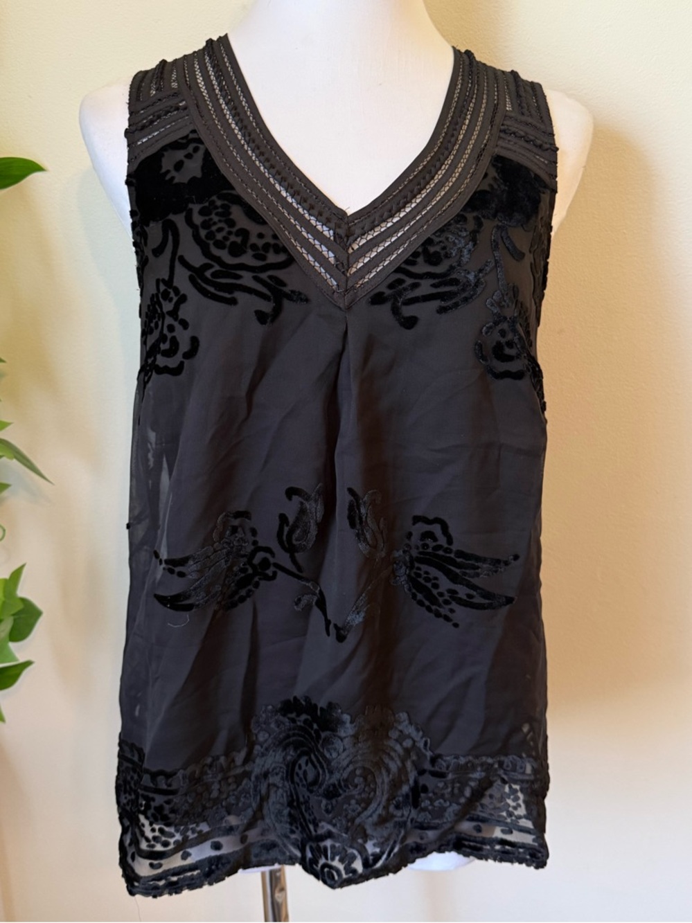 Anthro Tank - Picture 2 of 6